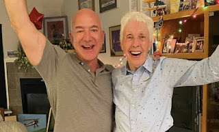 jeff bezoz and wally funk