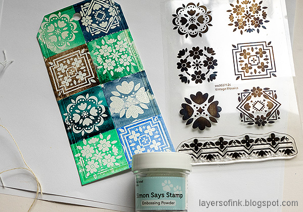 Layers of ink - Mosaic Tag with Flowers Tutorial by Anna-Karin Evaldsson. Stamp Simon Says Stamp Vintage Mosaic.