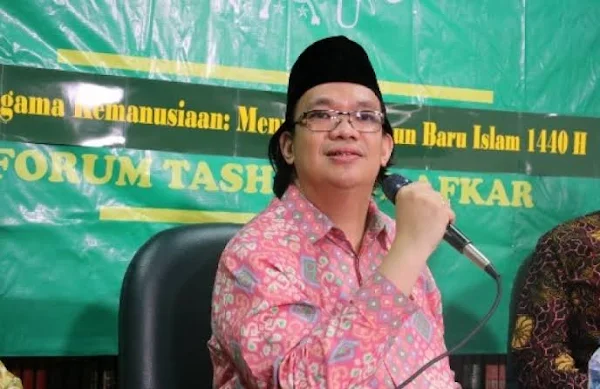 Nadirsyah Hosen atau yang dipanggil Gus Nadir Sindir Pak Camat, Gus Nadir: Anak Camat Kami Tak Tertarik Politik, Tapi Itu Dulu