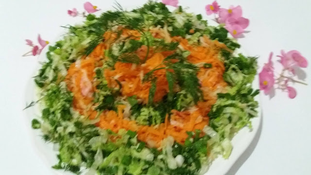 Havuçlu kıvırcık salata.