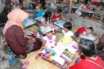 Media Komunikasi CBH Lomba  Anak  Berprestasi Dalam  Rangka  