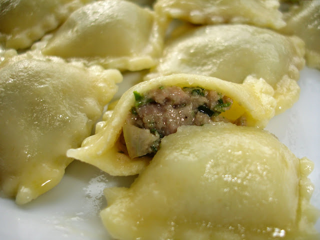 http://lechefmtl.blogspot.com/2014/08/raviolis-de-boeuf.html