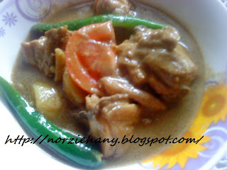Norzie hany: AYAM MASAK KURMA