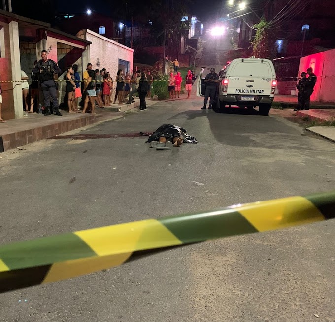 COMANDO VERMELHO - Pistoleiros matam jovem com 10 tiros em represália à morte de grávida em Manaus