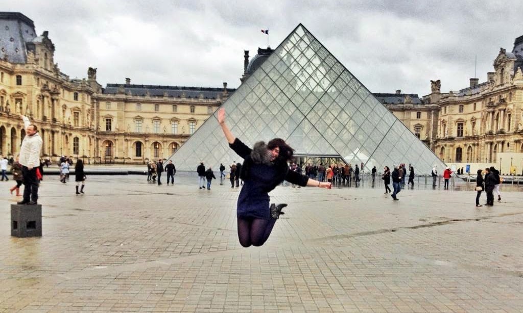 CHRISTMAS IN PARIS