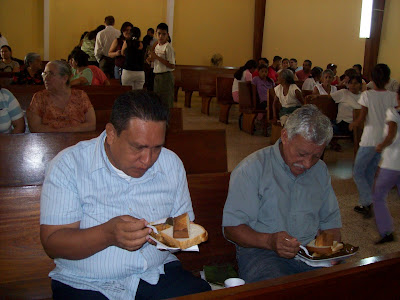 Cultos en la semana santa - fotos: Rev. André Wandscheer, Fabiola Vásquez, Mario Aura y Rev. Miguel Torneire (16-23/03/08)