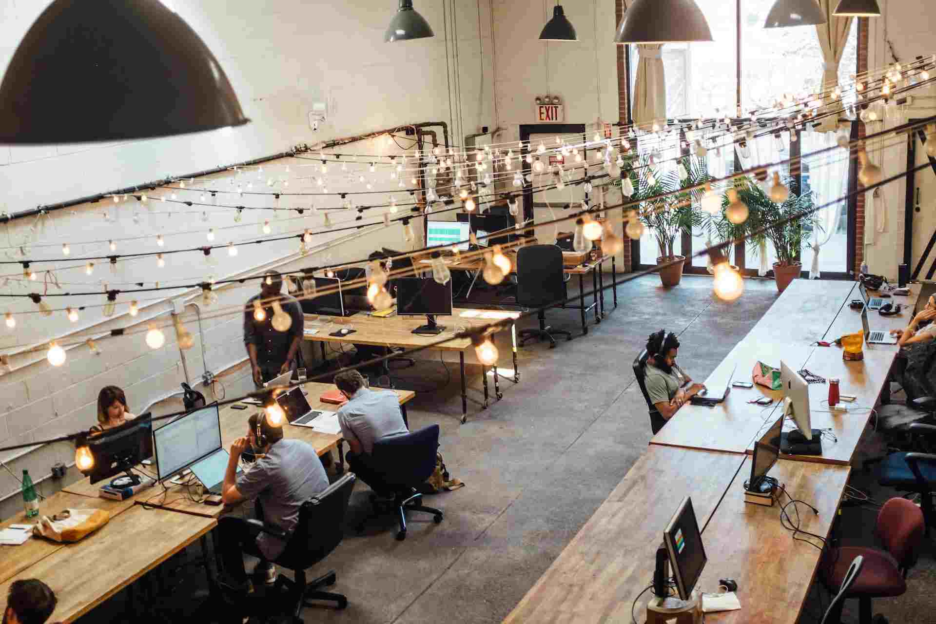 Exploring the Benefits of Coworking Spaces for Small Businesses