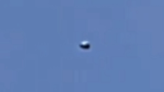 This is a fantastic video showing 5 UFOs in 7 seconds.