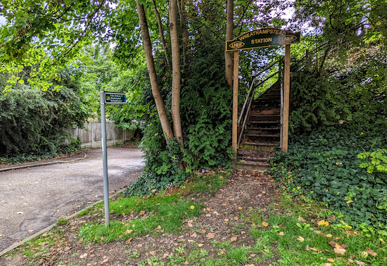 Wheathampstead Station exit and Wheathampstead bridleway 17