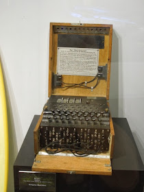 U571 Enigma Machine film prop