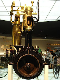 www.fertilmente.com.br - O motor já desenvolvido de Daimler-Maybach passou a ser usado para desenvolver automóveis