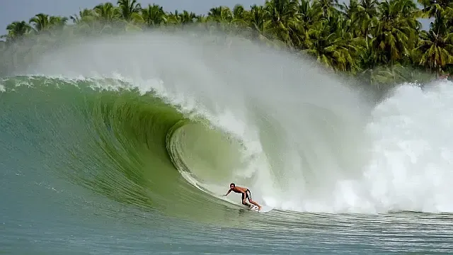 The BEST 10 Waves of 2023 in Indonesia MENTAWAIS/ASU/NIAS/BALI/DESERTPOINT - RAWFILES