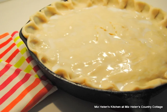 Mexican Skillet Pie at Miz Helen's Country Cottage