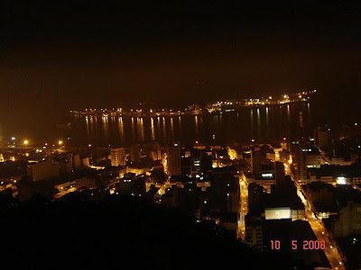 Vista noturna do Centro de Santos - foto de Emilio Pechini