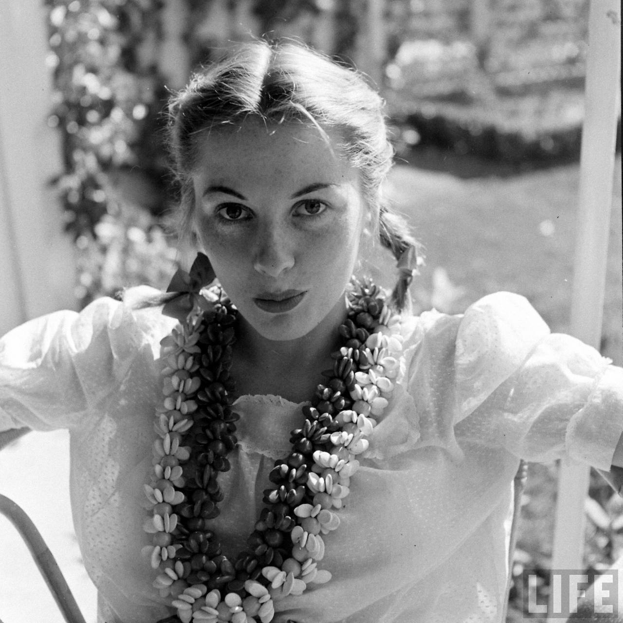 Joan Fontaine - Images