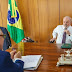 Lula proíbe ministros de entrar com celular no gabinete presidencial