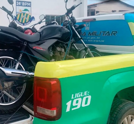 Policiais Militares do 24º BPM recuperam motocicletas na zona rural de Luís Correia