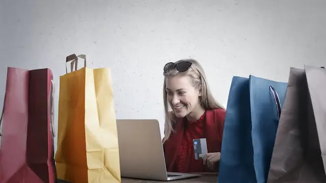 Uses of Laptop in E-commerce and online shopping