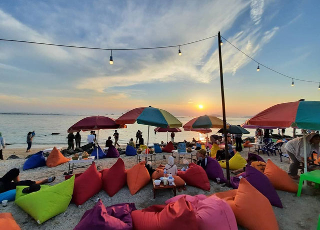 tiket masuk pantai sebalang lampung