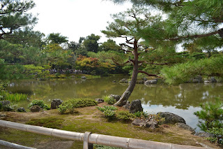 Reflective Pond, Kinkaku-ji Temple, Kyoto - www.curiousadventurer.blogspot.com