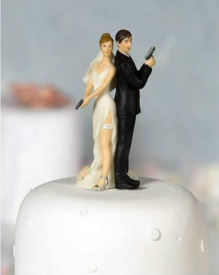 If this isn't a great wedding cake topper I don't know what is