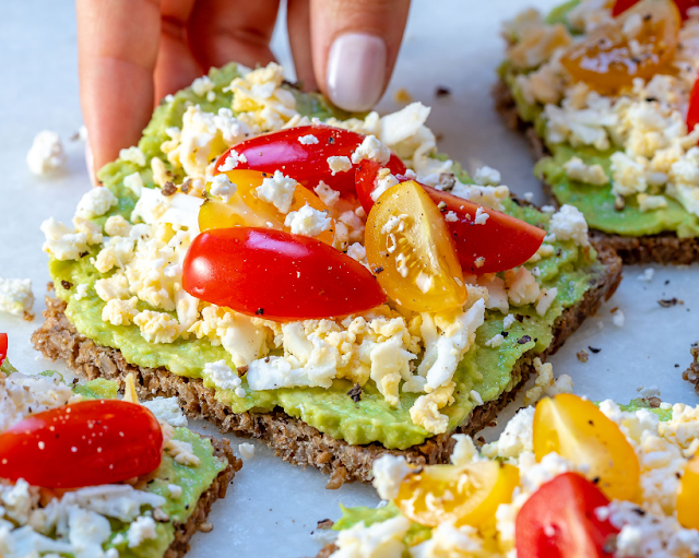 shredded egg toast