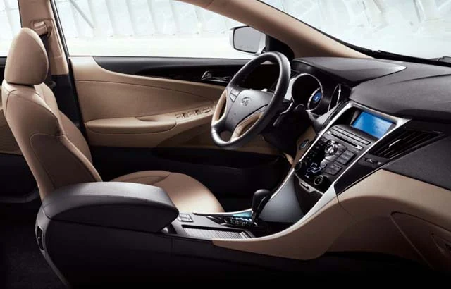 Novo Hyundai Sonata 2011 - interior couro creme