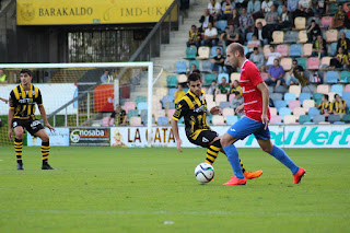 El Barakaldo CF regresa al liderato tras golear 4-1 a La Roda