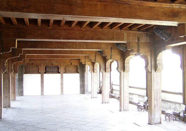 A hall in the first floor above dilli darwaja (Delhi Gate) in Shaniwarwada