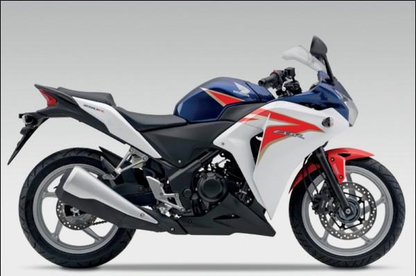 Spesifikasi New Honda CBR 150R.jpg