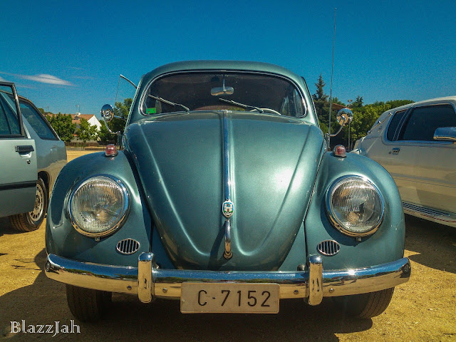 Cool Wallpapers desktop backgrounds - Volkswagen Beetle - Classic and luxury cars - Season 4 - 02