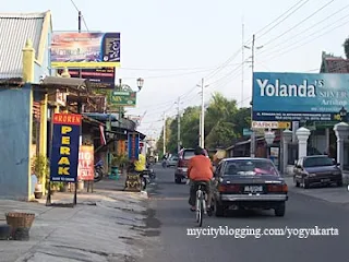  Gharnya melakukan kunjungan ke kota wisata Jogjakarta Berkunjung ke Kotagede