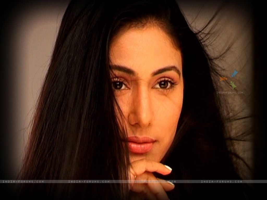 ... Wallpaper directory : Hina khan as Akshara of Yeh rishta kya kahta hai