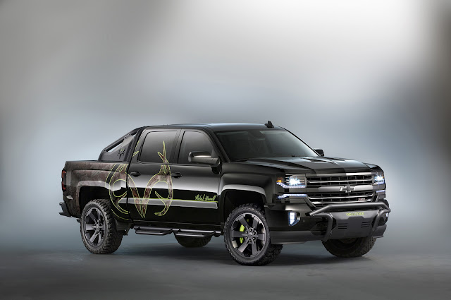 2015 Chevrolet SIlverado Realtree Bone Collector Concept