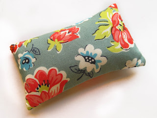 Buy Emery Pin cushion