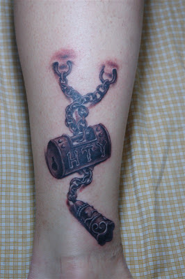 free lock tattoo