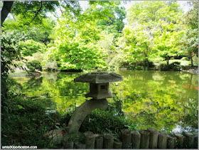 Linterna de Nieve Japonesa en el Fort Worth Japanese Garden