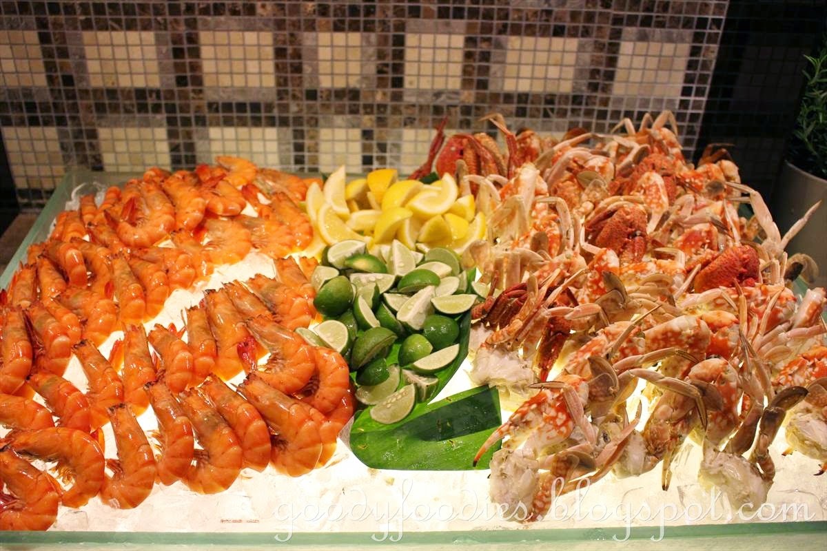 35 different types of flowers Mandarin Seafood Buffet | 1200 x 800