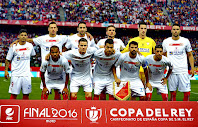 SEVILLA F. C. - Sevilla, España - Temporada 2015-16 - Banega, Krychowiak, Rami, Carriço, Sergio Rico e Iborra; Mariano, Kevin Gameiro, Vitolo, Coke y Escudero - F. C. BARCELONA 2 (Jordi Alba, Neymar) SEVILLA F. C. 0 - 22/05/2016 - Copa del Rey de España, final - Madrid, estadio Vicente Calderón - El Barsa gana su 28º título