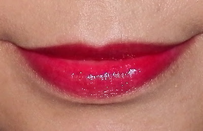 L'Oreal Color Caresse Wet Shine Stain - Infinite Fuchsia Swatch