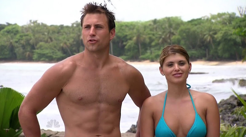 Skip Sullivan Shirtless in Love in the Wild s1e07