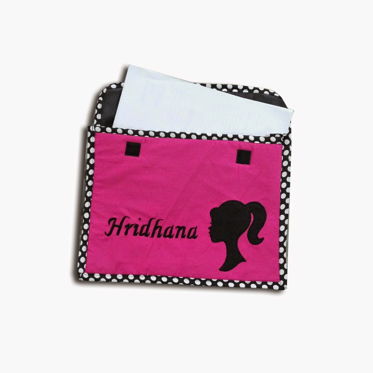 http://littlecharms.net/kids-bags-and-stationery/stationery/file-covers/folders-for-students.html