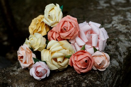 my jaw dropped when i saw these handmade origami flower bouquets from My 