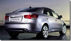 kia-cerato-forte-003
