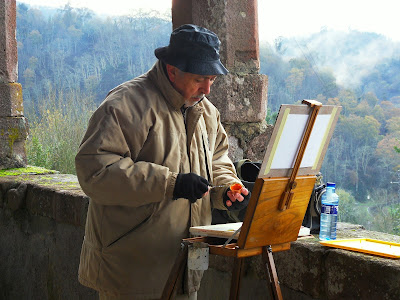Emilio Buergo pintando en Santa Eulalia de Cabranes. Grupo Ultramar Acuarelistas
