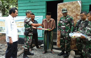 TNI Serahkan Rumah Lansia Untuk Tingkatkan Taraf Hidup Rakyat