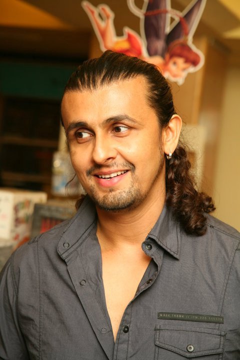 Sonu Nigam - Actress Wallpapers