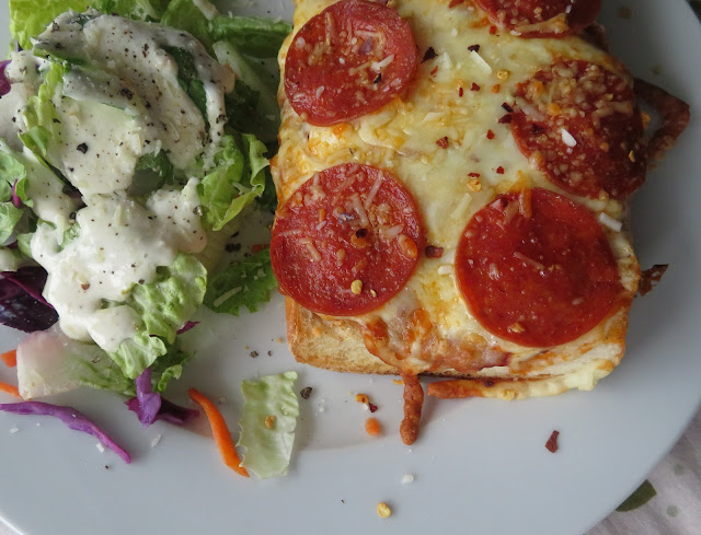 Air Fryer French Bread Pizza