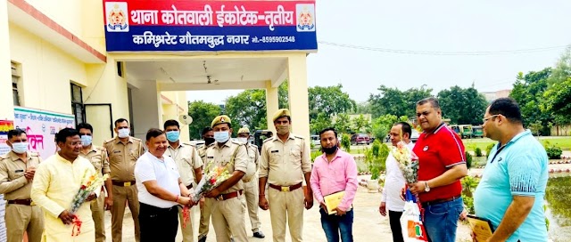 तेज बारिश में जाम खुलवाने वाले पुलिसकर्मियों को रोटरी क्लब ने किया  सम्मानित