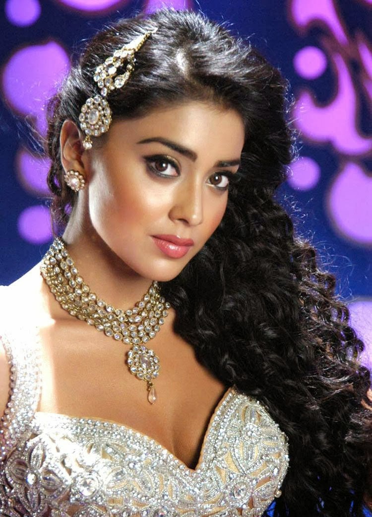 Shriya Saran HD wallpapers Free Download